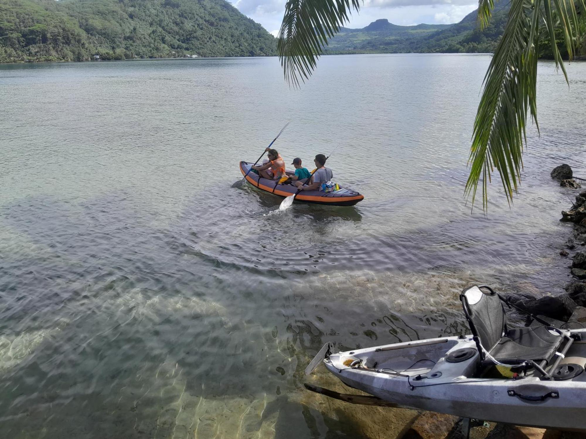 Villa De La Baie Raiatea Uturoa Esterno foto