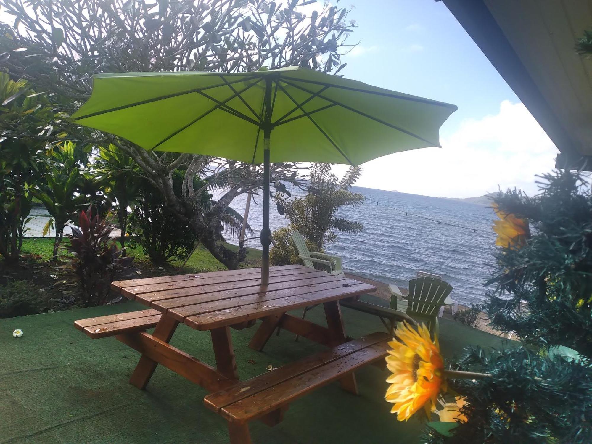 Villa De La Baie Raiatea Uturoa Esterno foto