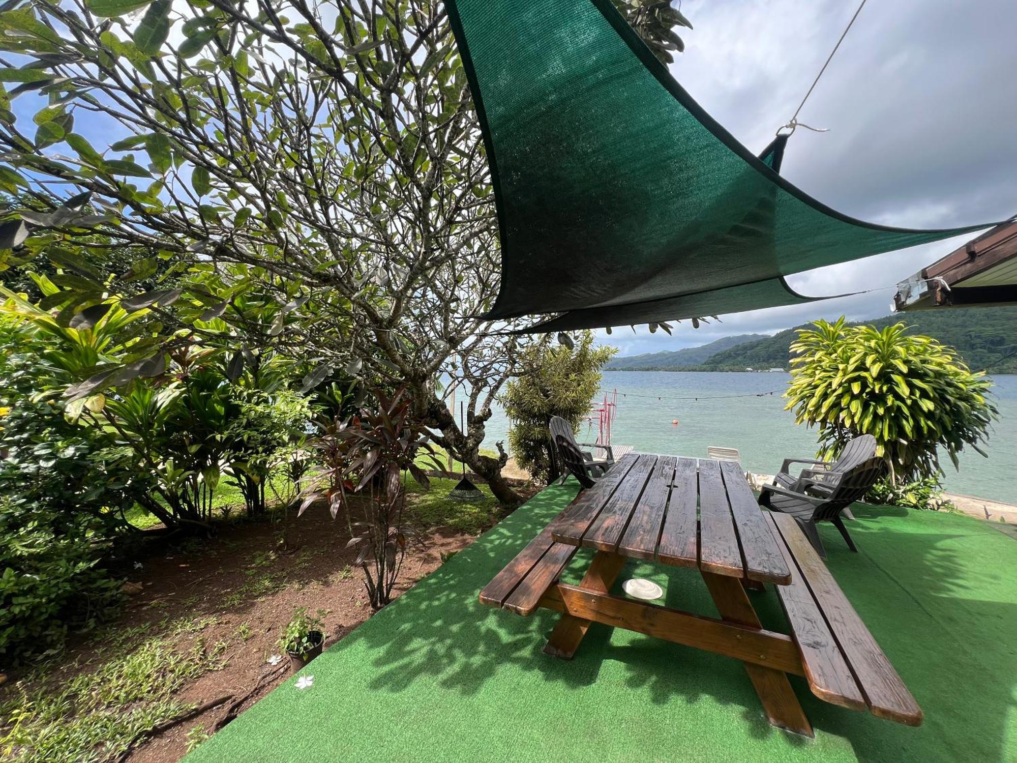 Villa De La Baie Raiatea Uturoa Esterno foto